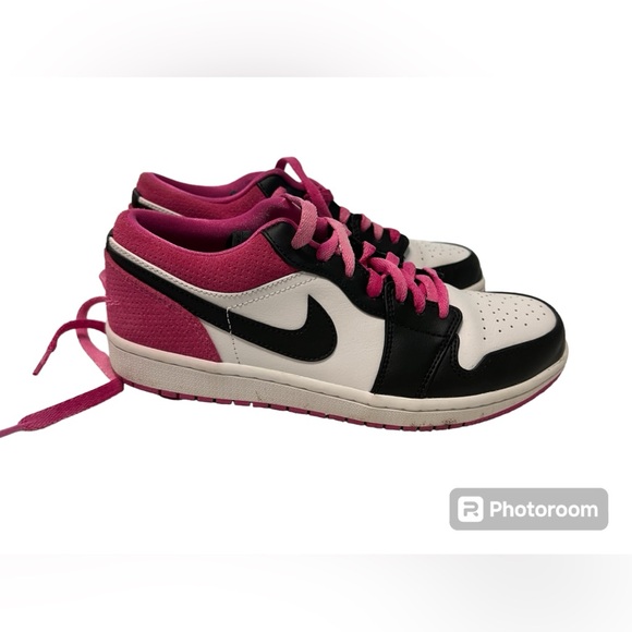 Air Jordan 1 Low Fuchsia - Picture 1 of 3